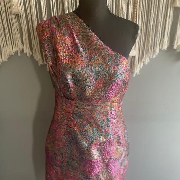 Maggy London Victoire Dress - Picture 2 of 6